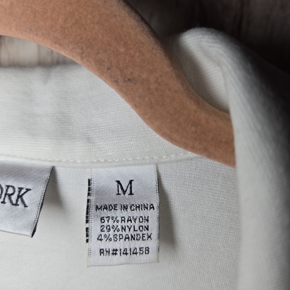 Cali And York Chic White Blazer with Black Trim Womens Medium - Picture 6 of 8